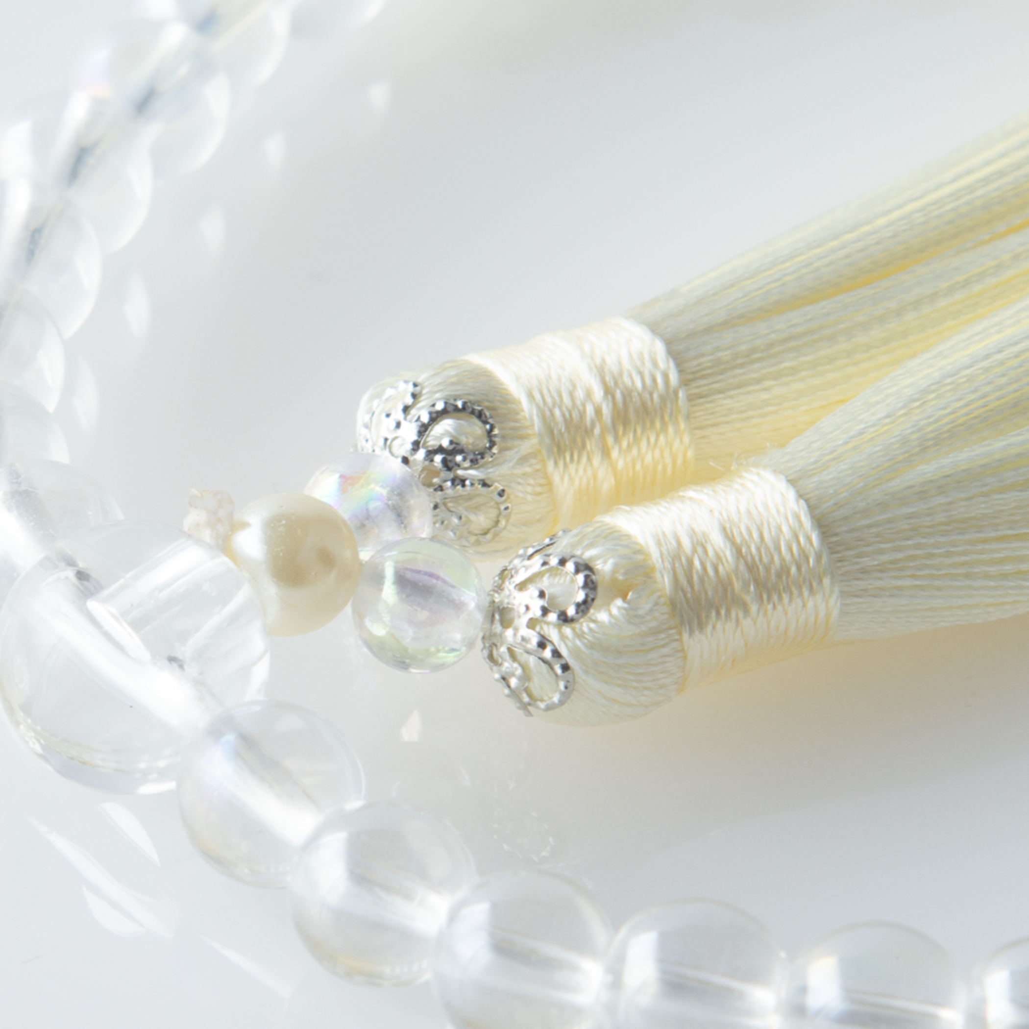 紗つむぎ オーロラクリスタル 雪柳色(ゆきやなぎいろ)