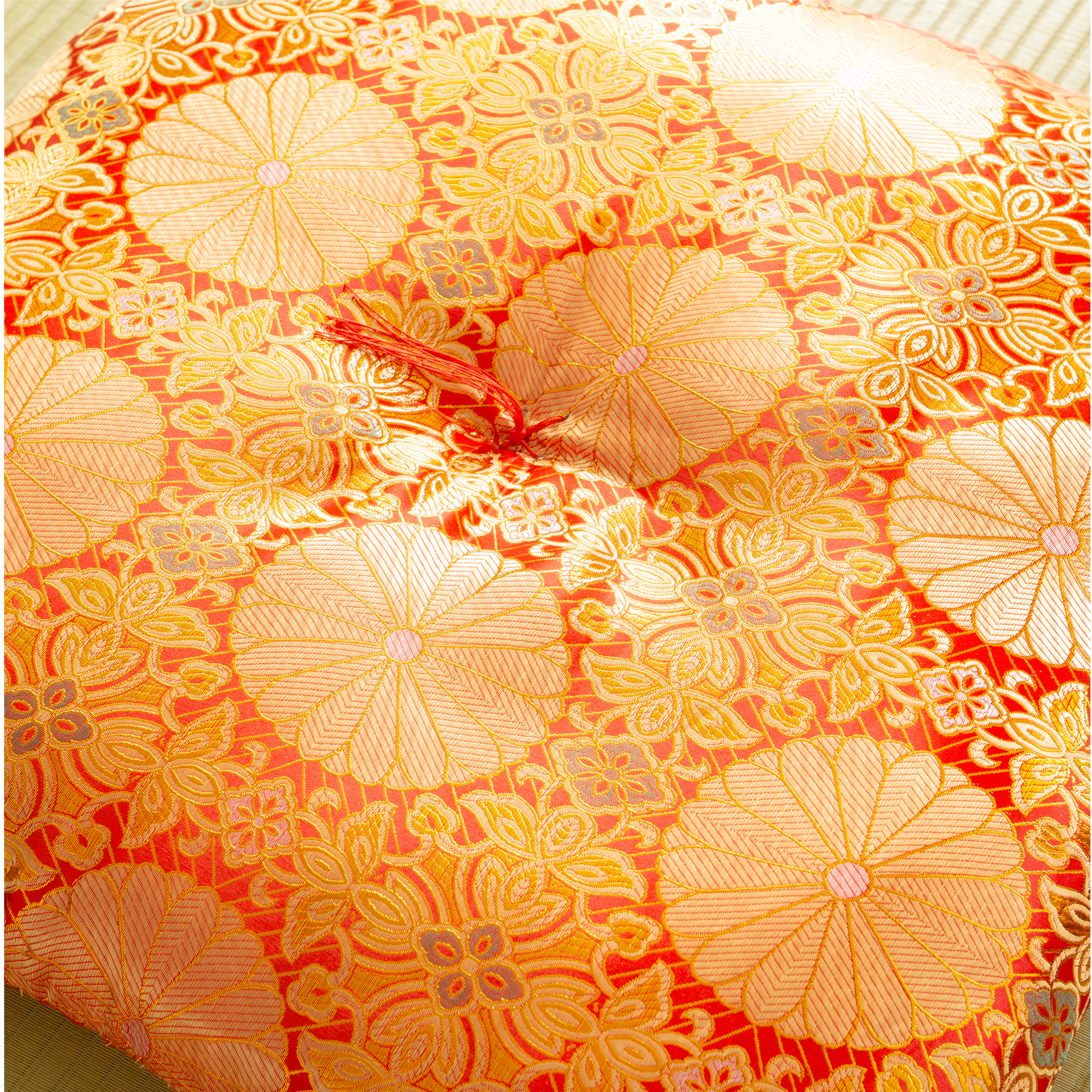 お仏壇 手と手 織り込み座布団 赤