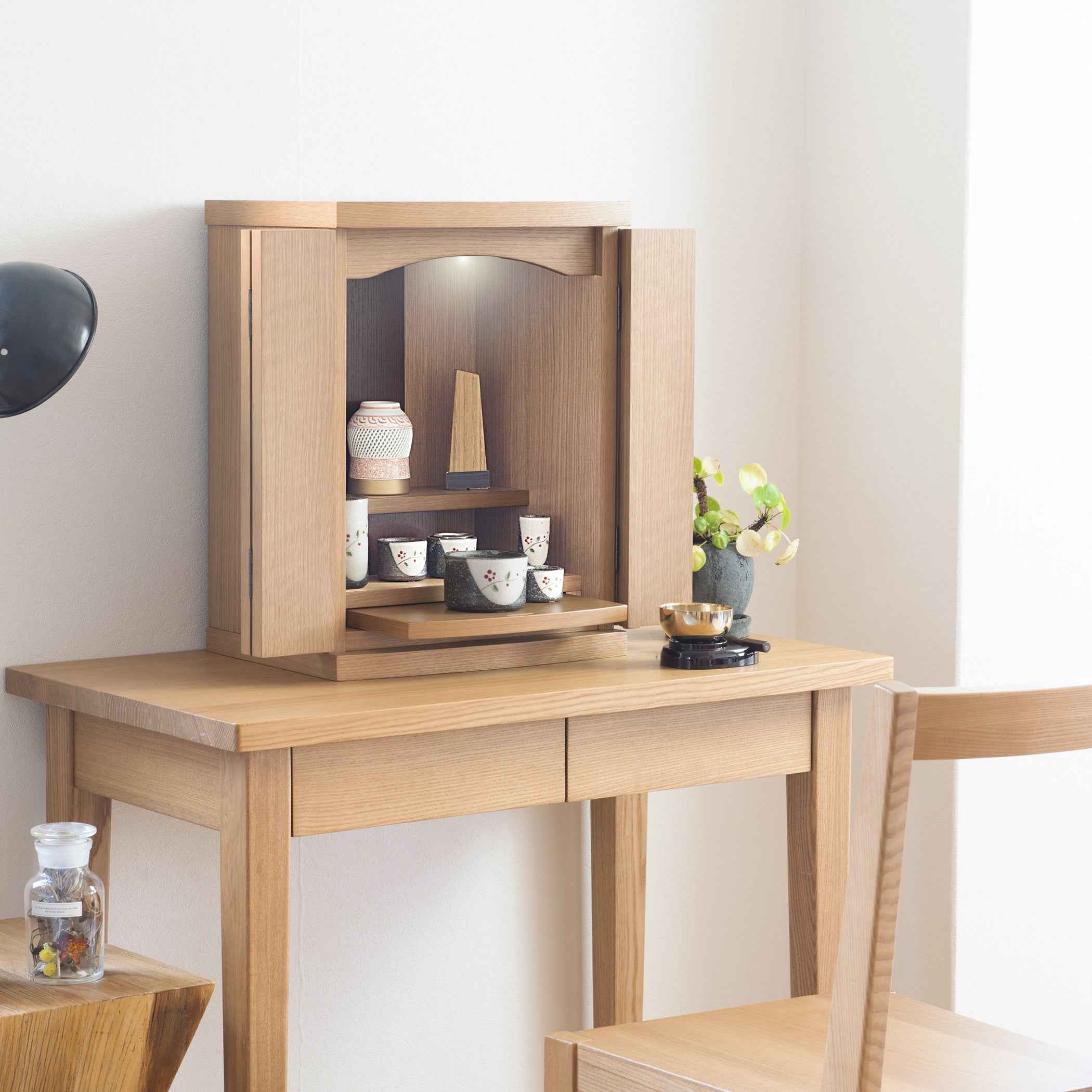 おぶつだん 『くるり』 - 株式会社 お仏壇 手と手