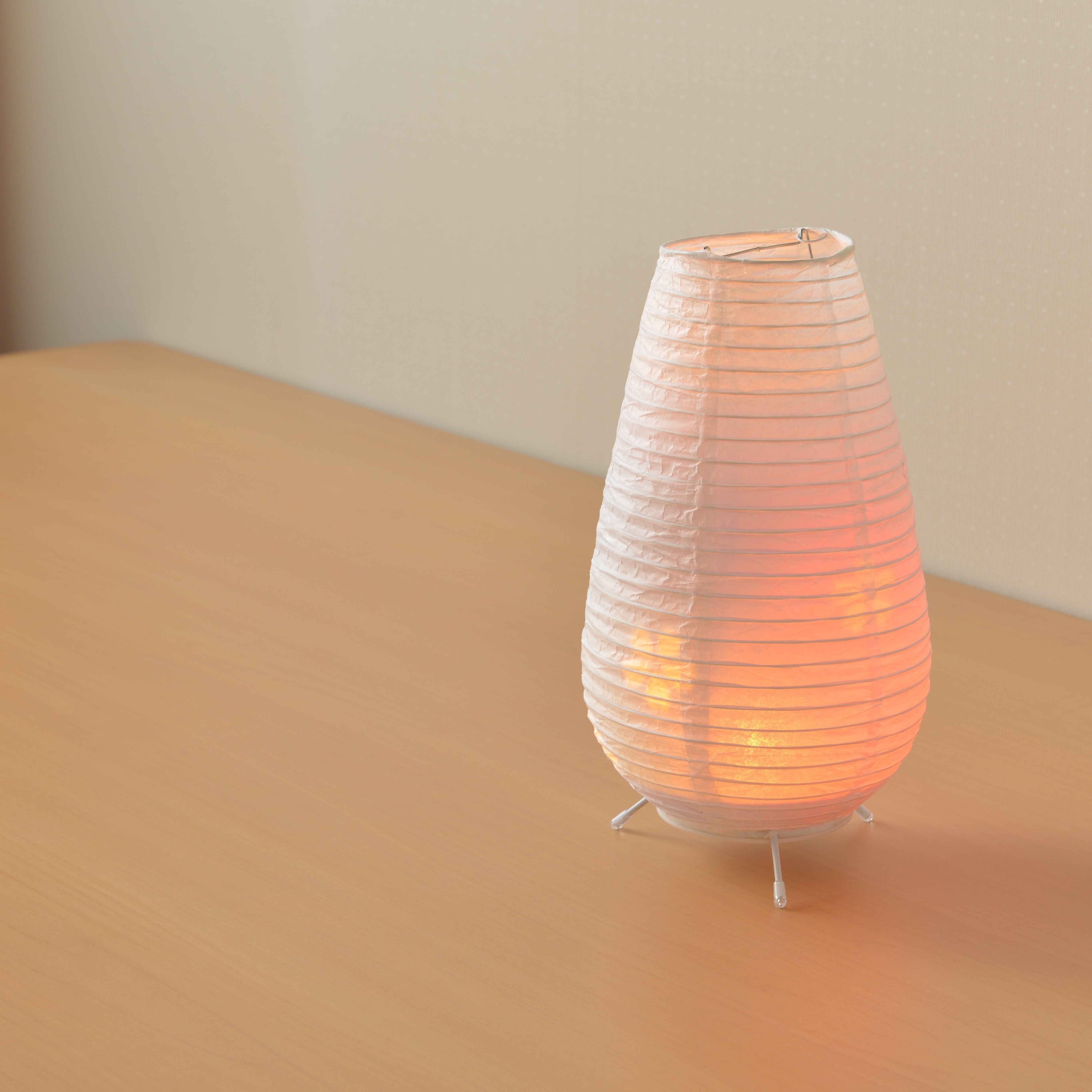 オリジナル LED 盆提灯「ゆらら」 - 株式会社 お仏壇 手と手