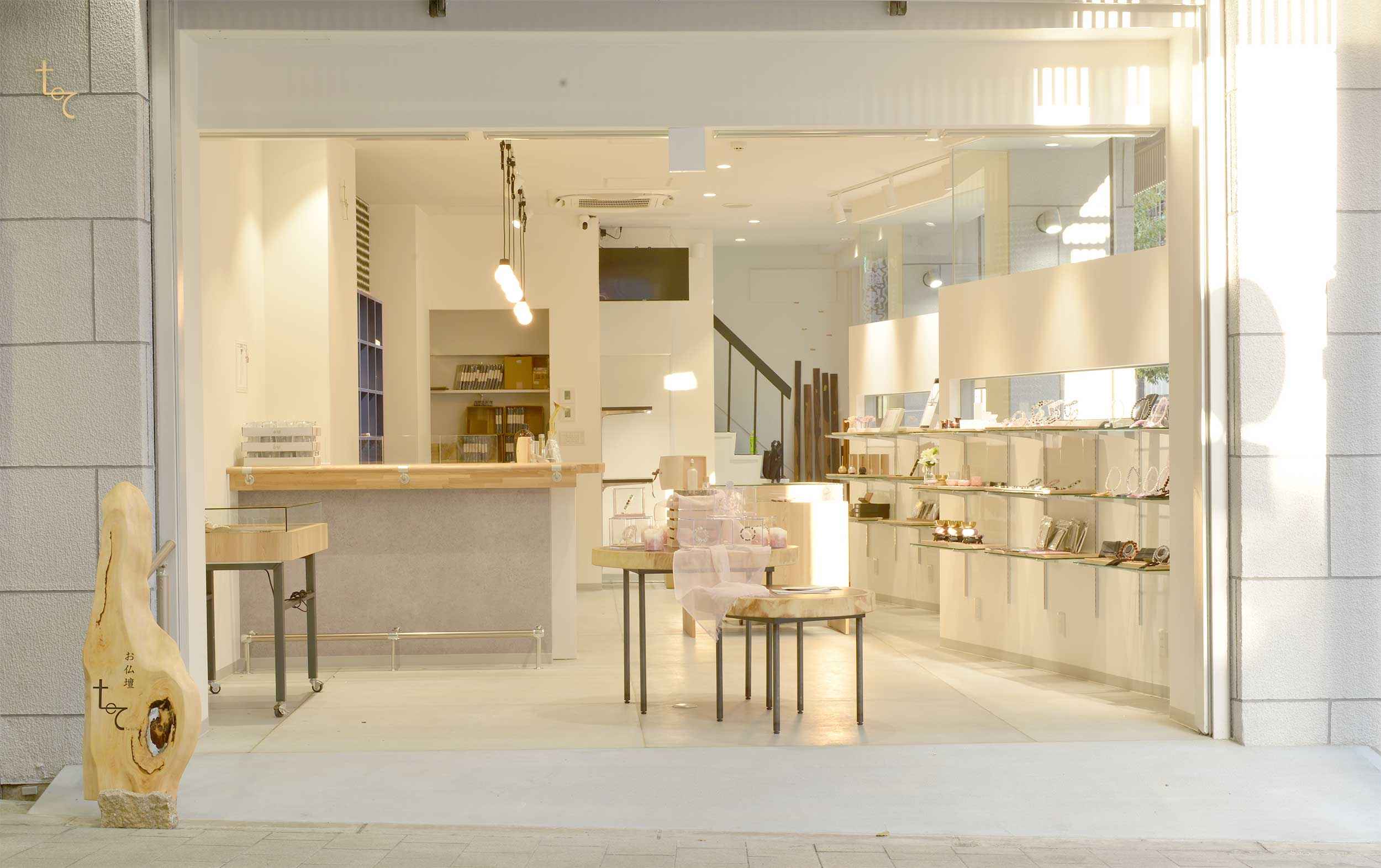 お仏壇 Te to Te 大阪店